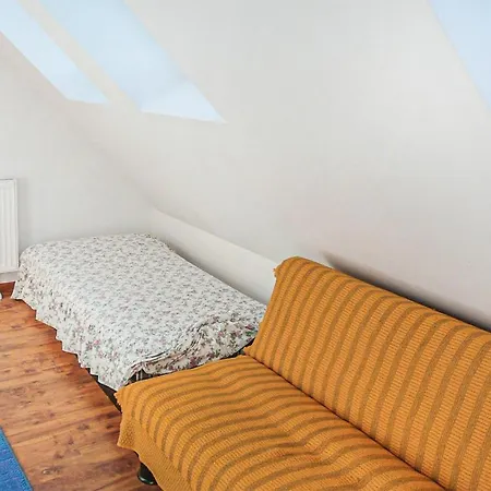 In Pl-76-113 Postomino *