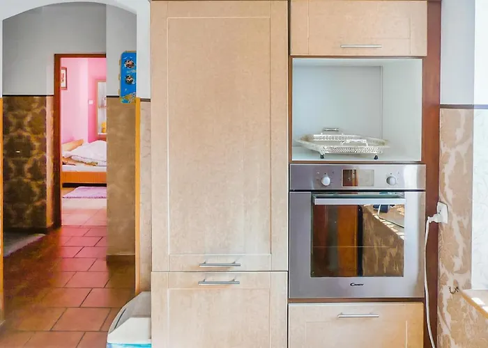 In Pl-76-113 Postomino